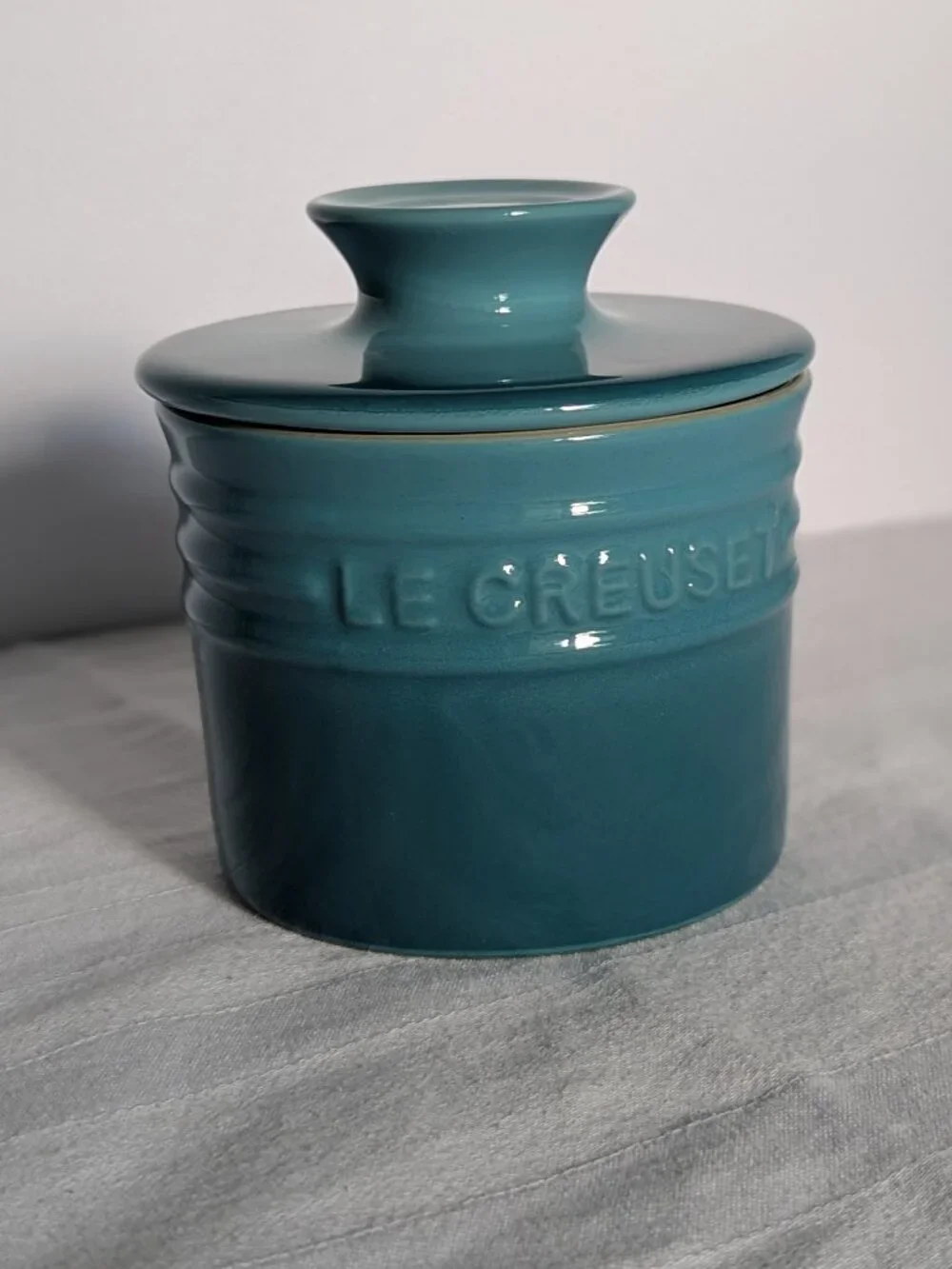 Le Creuset Stonewear Butter Crock *Discontinued* Carribean Blue